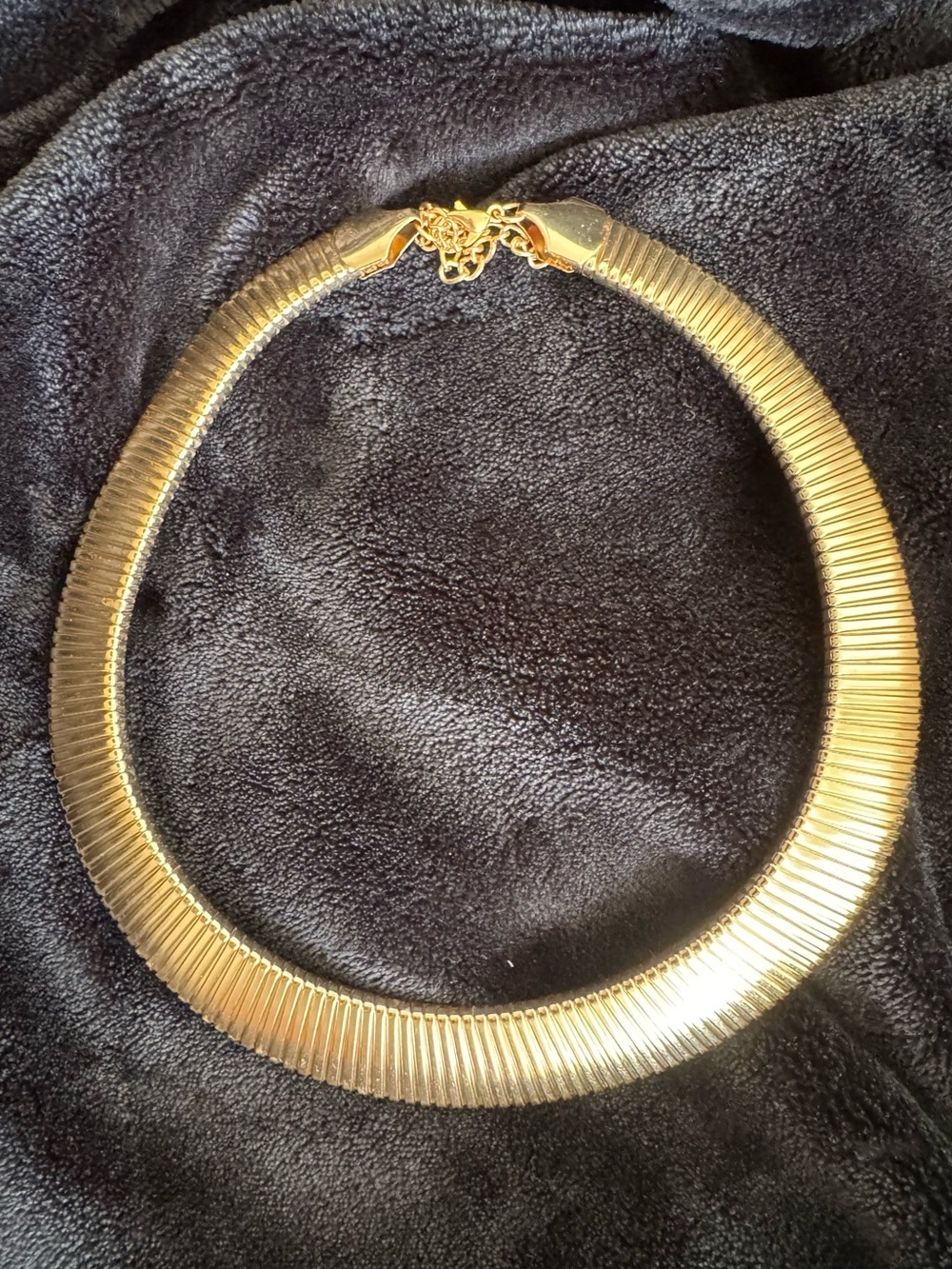 Vintage Chunky Gold Tone Tubogas Collar Necklace Approx 15-17”